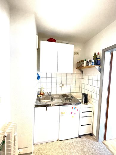 Appartement 1,5 pièce lumineux, moderne et meublé, situé au centre de Fürth – Photo 5