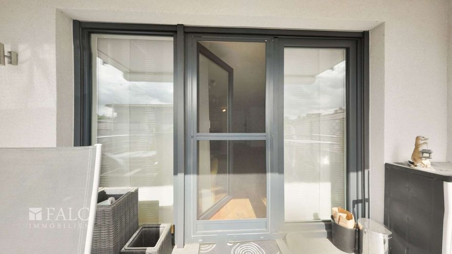 Moderne 4-Zimmer-Wohnung mit Balkon, Aufzug und Tiefgaragenstellplatz – Balkon
