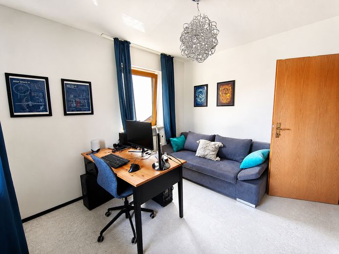 Provisionsfrei - Freistehendes Einfamilienhaus mit großem Garten nahe Stadtplatz und Innauen – Büro / Gästezimmer