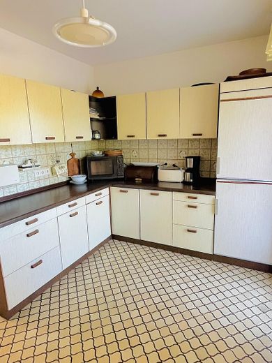 Casa con potencial para dos unidades residenciales en Colonia Flittard – Küche Erdgeschoss