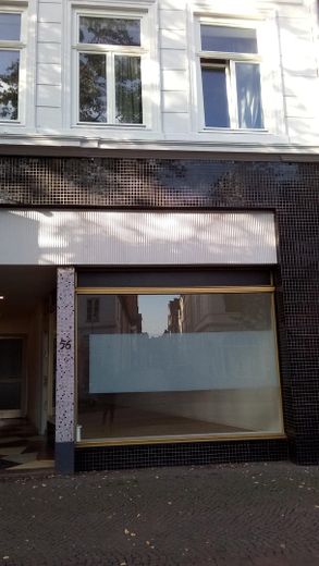 Commercio al dettaglio/ufficio di 65 mq con passaggio di clienti – Foto 8