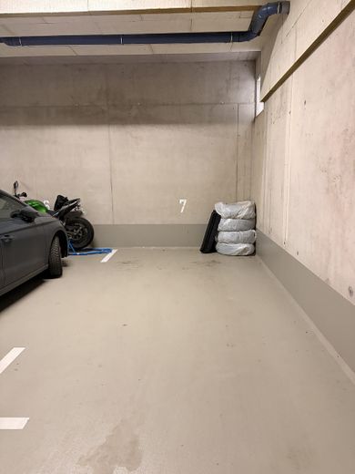 Tiefgaragenstellplatz