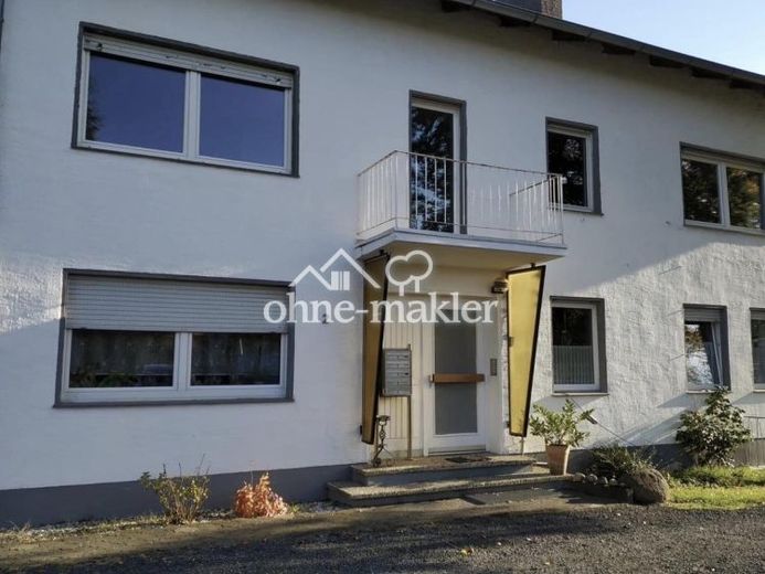 Apartamento de 3 habitaciones con cocina empotrada en Detmold – Foto 1
