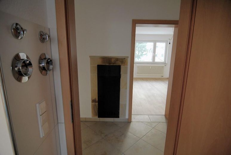 Kachelofen im Flur