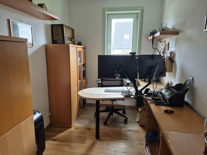 Top gepflegte Doppelhaushälfte in Becklem | 6 Zimmer | Wärmepumpe | PV-Anlage | A+ Energieeffizienz – Homeoffice 1