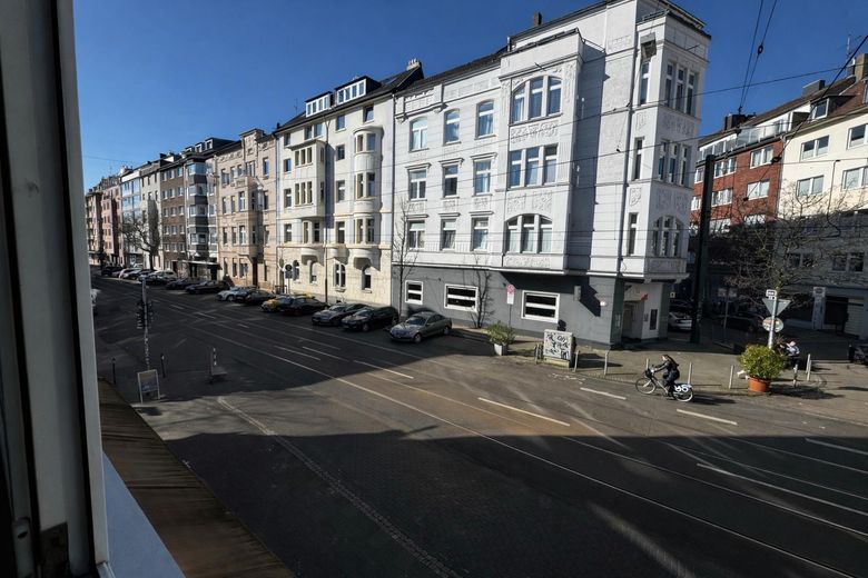 Blick durchs Fenster