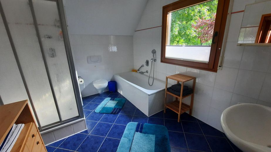 Traumhaftes Familienidyll in Glienicke/Nordbahn Einfamilienhaus – von privat – Obergeschoss Vollbad