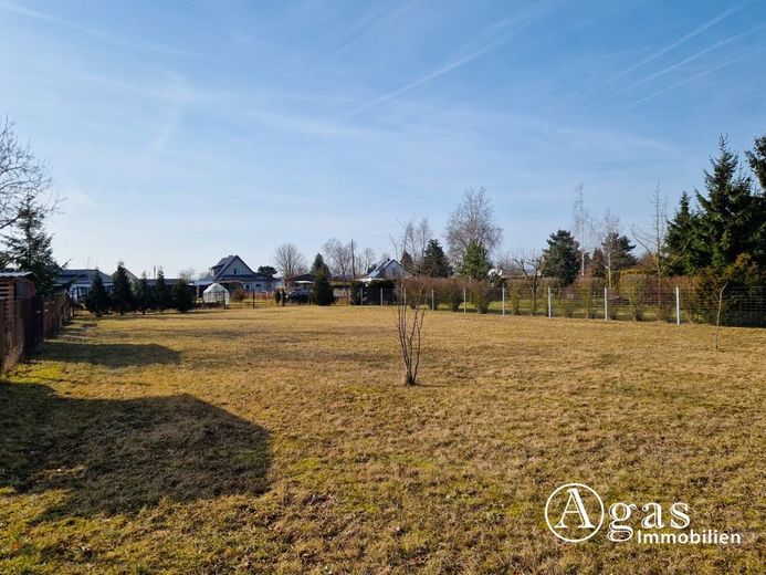 Einfamilienhaus auf großzügigem Grundstück in ruhiger Lage - mit modernem Glasfaseranschluss – Garten Ansicht 1