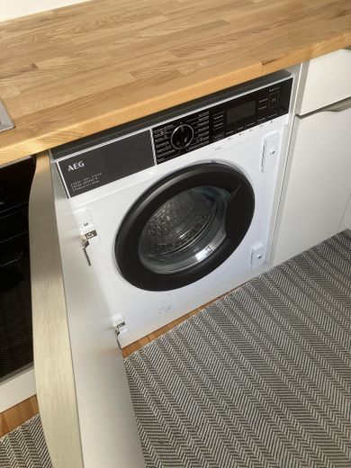 Altbau Single Wohnung in Bestlage – Waschtrockner
