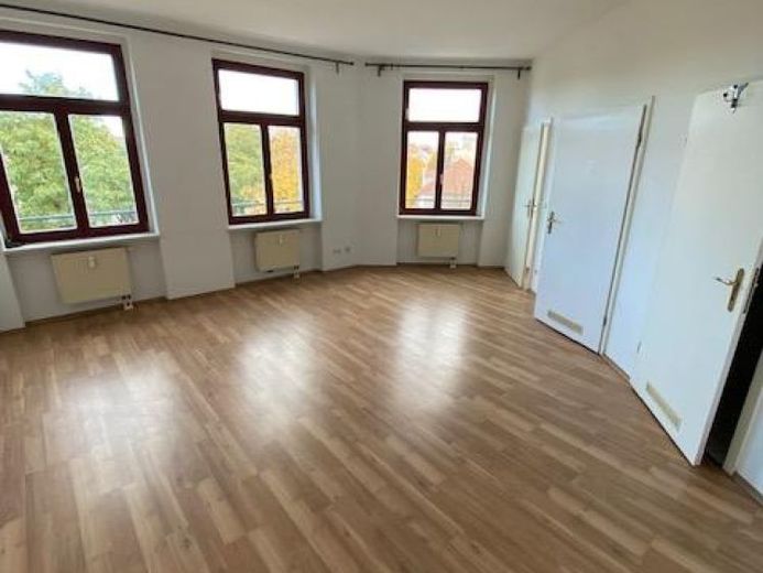 Freundliche helle 2-R-Wohnung in MD-Stadtfeld -Ost ca 46m² im 3.OG mit EBK. zu vermieten ! – Foto 1