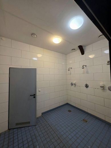 Gewerbefläche mit Sauna/Massageräume in Reetdach-Fachwerkhaus – Foto 6