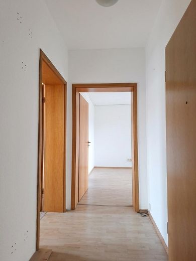 Modernisierte 4,5 Zimmer-KDB Wohnung (98qm) in ruhiger Lage von Essen-Dellwig (Gleisstr. 36) – Diele