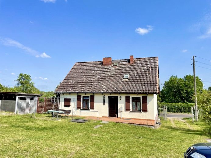HORN IMMOBILIEN ++ Ramin bei Löcknitz Haus mit großem Grundstück – Hausansicht