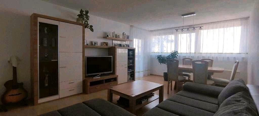 4-Zimmer Wohnung mit 2 Balkon und EBK in Waiblingen – Foto 3