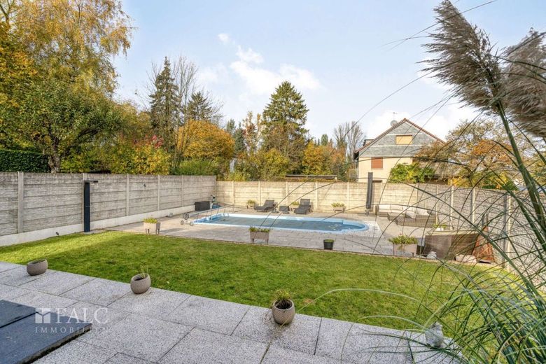 Ein Zuhause mit Zukunft - Familientraum mit Pool in Bergisch Gladbach-Hebborn – Garten und Pool