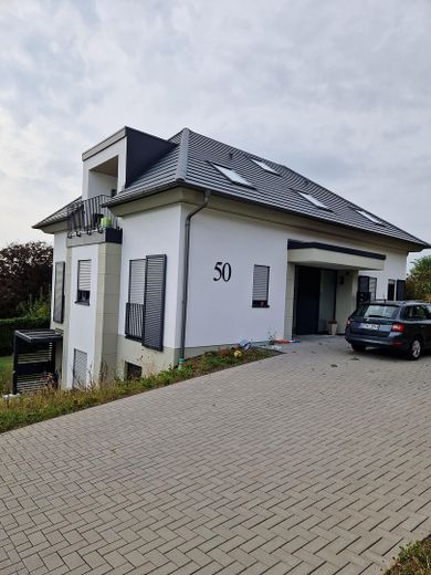 Souterrain Wohnung mit eigenem Eingang – Ansicht