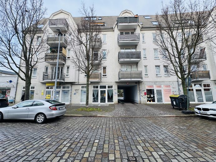 Maisonette 2,5 Raum in Stadtfeld Ost mit Balkon – Hausansicht