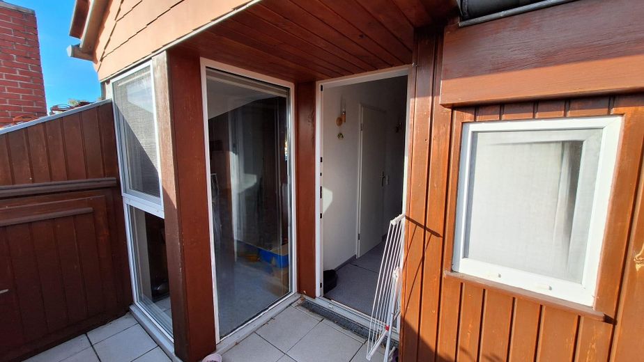 Blick Terrasse in Schlafzimmer