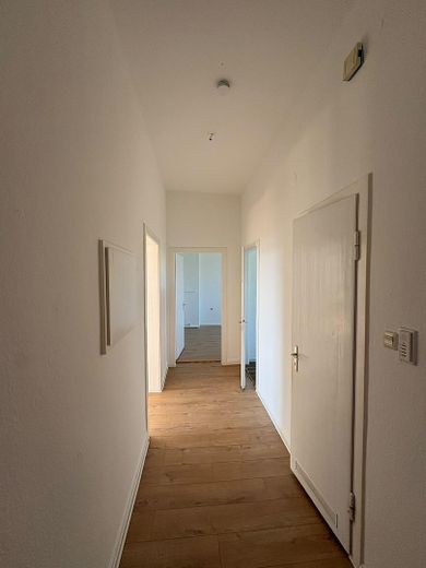 Frisch renovierte 2,5-Zimmer-Altbauwohnung mit Balkon in zentraler Lage von Solingen-Ohligs – Foto 17