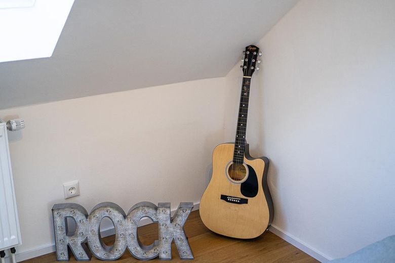 ARBEITS-/ KINDERZIMMER