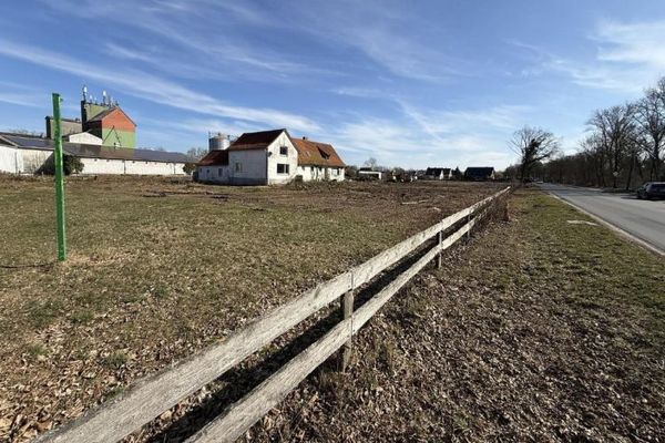 Wohngrundstück mit Bebauungsplan für 6 bis 8 Einfamilienhäuser