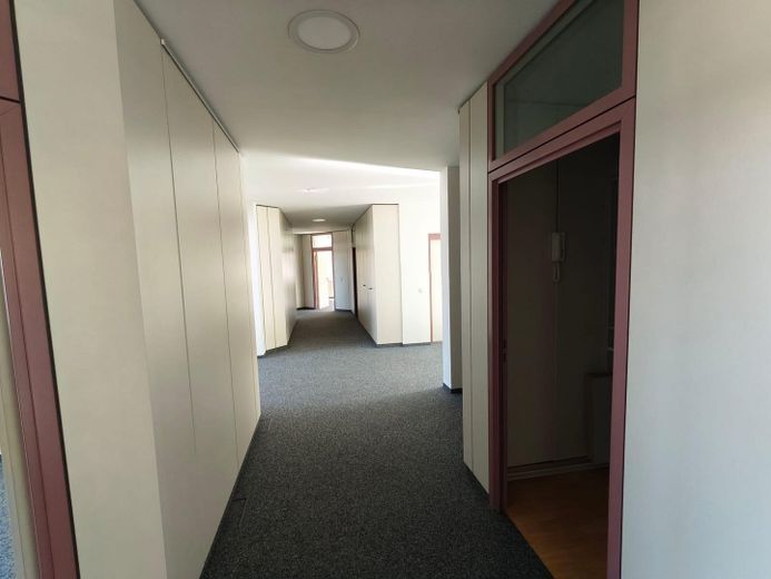 हॉफ में प्रतिष्ठित कार्यालय और प्रैक्टिस परिसर | 168–589 m² | लिफ्ट – फोटो 12