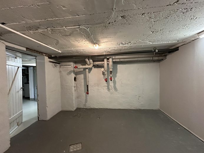ZENTRUMSNAH! 1. OG Wohnung ETW in saniertem MFH – Keller Wohnung 1. OG