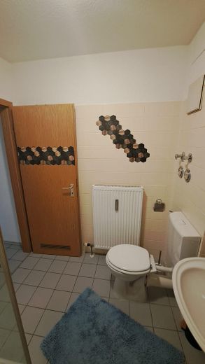 Möblierte 1-Zimmer Wohnung in Speyer Süd – Badezimmer
