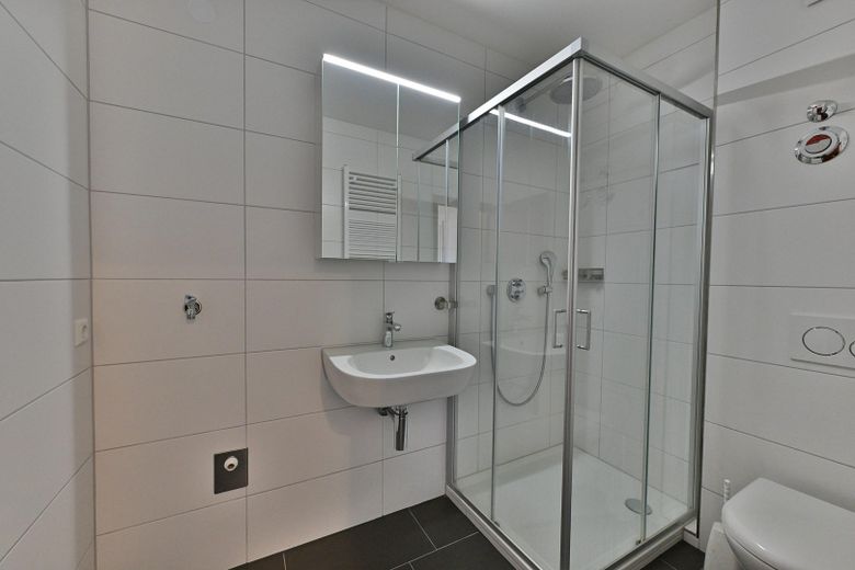 Modernisierte 1-Zimmer-Wohnung mit Balkon, Garage und neuer Einbauküche in Weil am Rhein – Foto 8