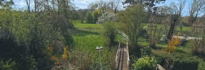 WN-Beinstein, maison jumelée en limite de ville, jardin avec terrain de prairie attenant – Blick aus Wohnzimmer