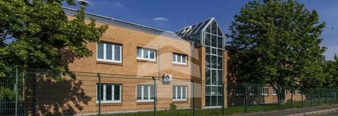 Окрема офісна будівля площею 1544 м², яку можна поділити, починаючи від 542 м², як штаб-квартира компанії в північній частині Лейпцига