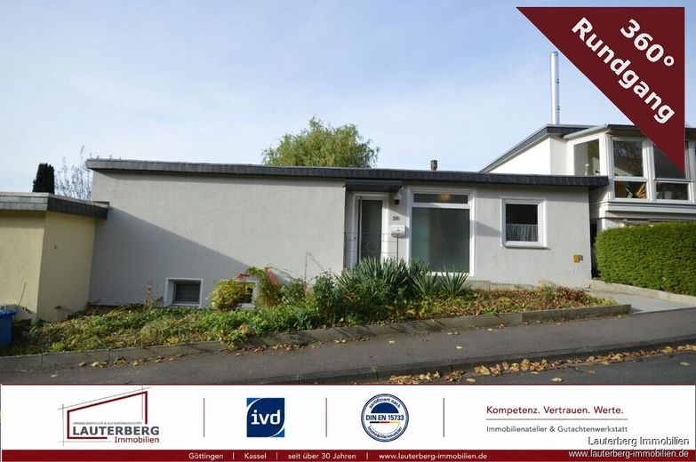 Viel Platz, viele Möglichkeiten: *Barrierefreier Bungalow* mit Einliegerwohnung in Geismar – Außenansicht