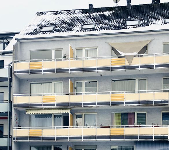 Helle 3-Zimmer-Wohnung mit Balkon in Ratingen-Zentrum, 59 m² – Fassade Rückseite