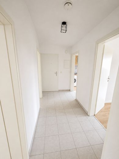 Gemütlich & großzügig – helle 3-Zimmer-Wohnung im Dachgeschoss – Foto 12