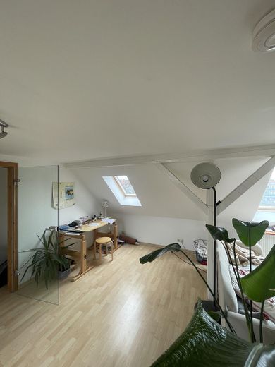Gezellige 2-kamerwoning op de bovenste verdieping – Foto 13