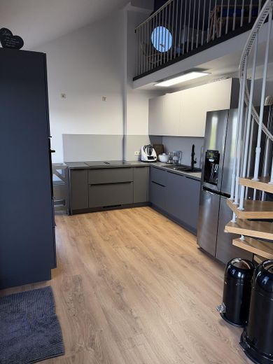 Penthouse-Feeling: 123 m² Design-Refugium aus 2 Einheiten mit XXL-Südterrasse (Provisionsfrei) – Foto 4