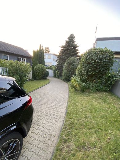 Attraktives Anlageobjekt in Wermelskirchen: Einfamilienhaus plus Anbau mit 2 Wohnungen – Foto 4