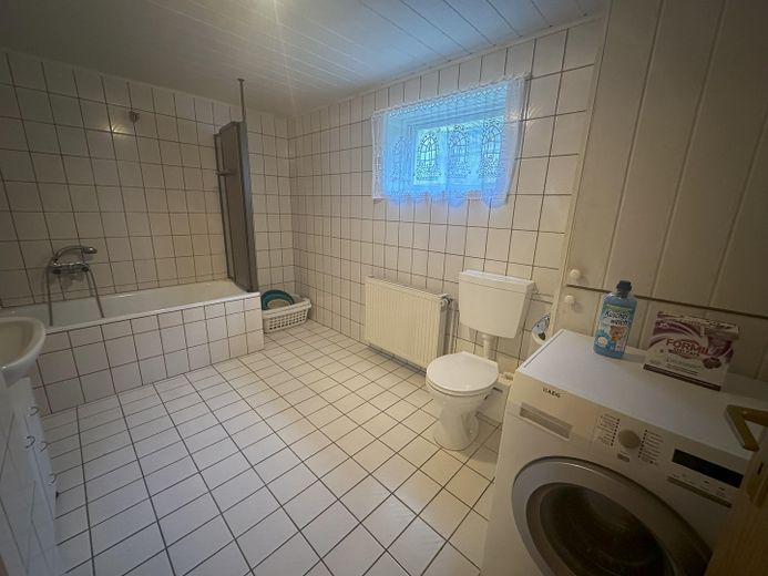 Keller: Badezimmer