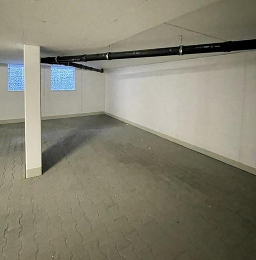 Tiefgaragenstellplatz 1