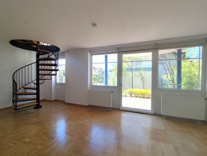 Einzigartiges Architektenhaus mit Aufzug, Panoramaterrasse und exklusivem Komfort in 95326 Kulmbach! – UG Wohnbereich mit Zugang Terrasse