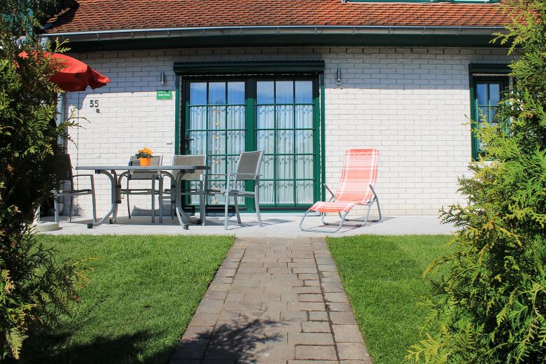 Einfamilienhaus mit 2 Extra-Wohneinheiten – Terrasse Einheit EG