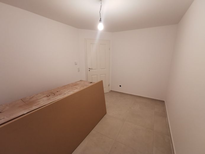 Neubau mit Expressanschluss an die BAB 5 – Gästezimmer