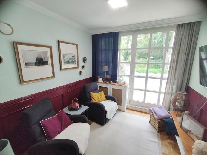 Stilvolles Einfamilienhaus in Oberneuland – kleines Wohnzimmer/Gästezimmer