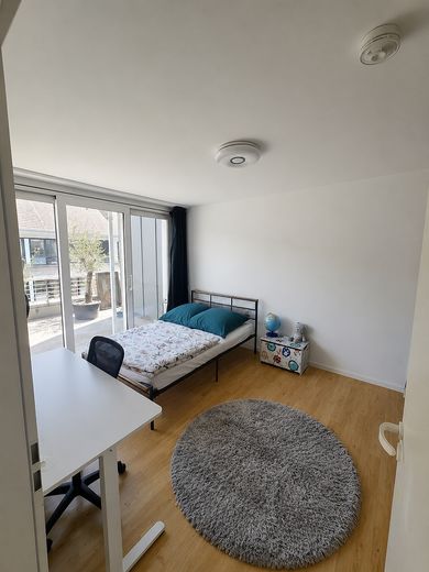 Penthouse-Wohnung mit Blick auf den Markt – Kinderzimmer