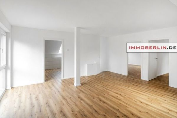 IMMOBERLIN.DE - Ersteinzug! Sehr attraktives Haus mit Südterrasse, Garage & Sonnengarten