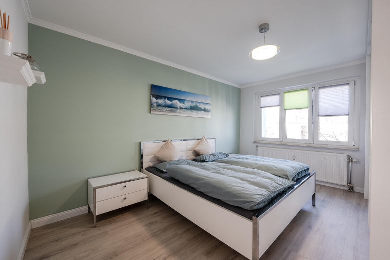 2tes großes Schlafzimmer