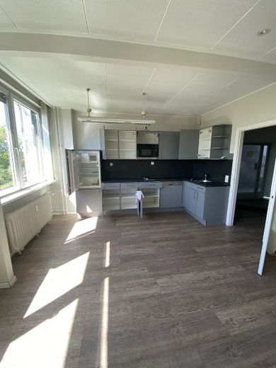 314 m² kantoorruimte met 10 ruimtes, glasvezel & parkeerplaatsen – zonder makelaarscourtage in Hamburg-Billbrook – Teamküche