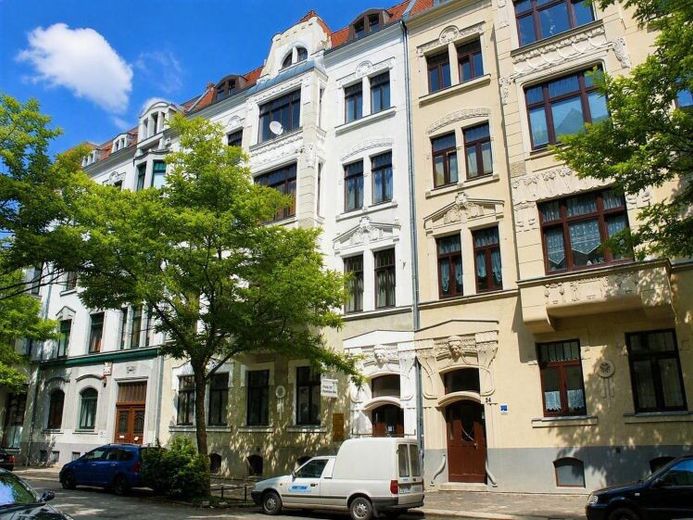 Helle, attraktive 2-Raumwohnung in Innenstadtlage! Leerstand! – Foto 1