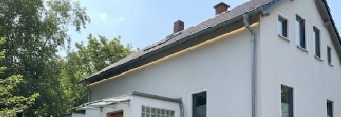 10363 - Modernes saniertes Einfamilienhaus mit Dachterrasse in Frankfurt-Praunheim