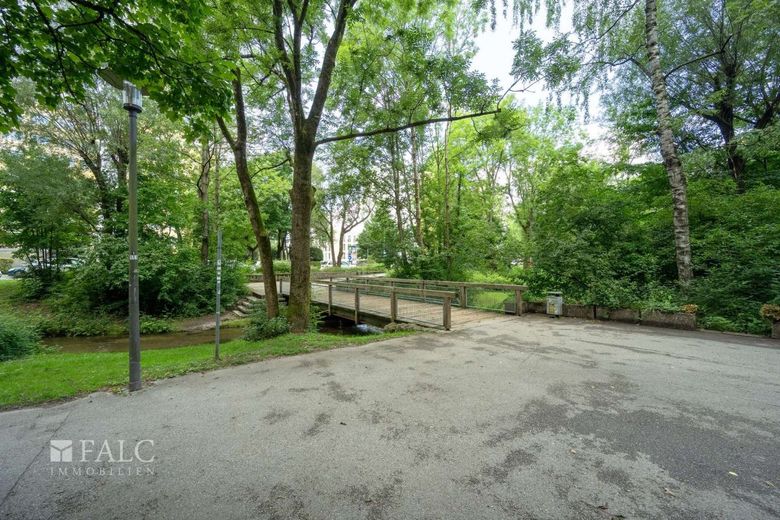 Attraktive Kapitalanlage: Modernes Wohnen mit Weitblick in Neuperlach – Parkanlage Brücke